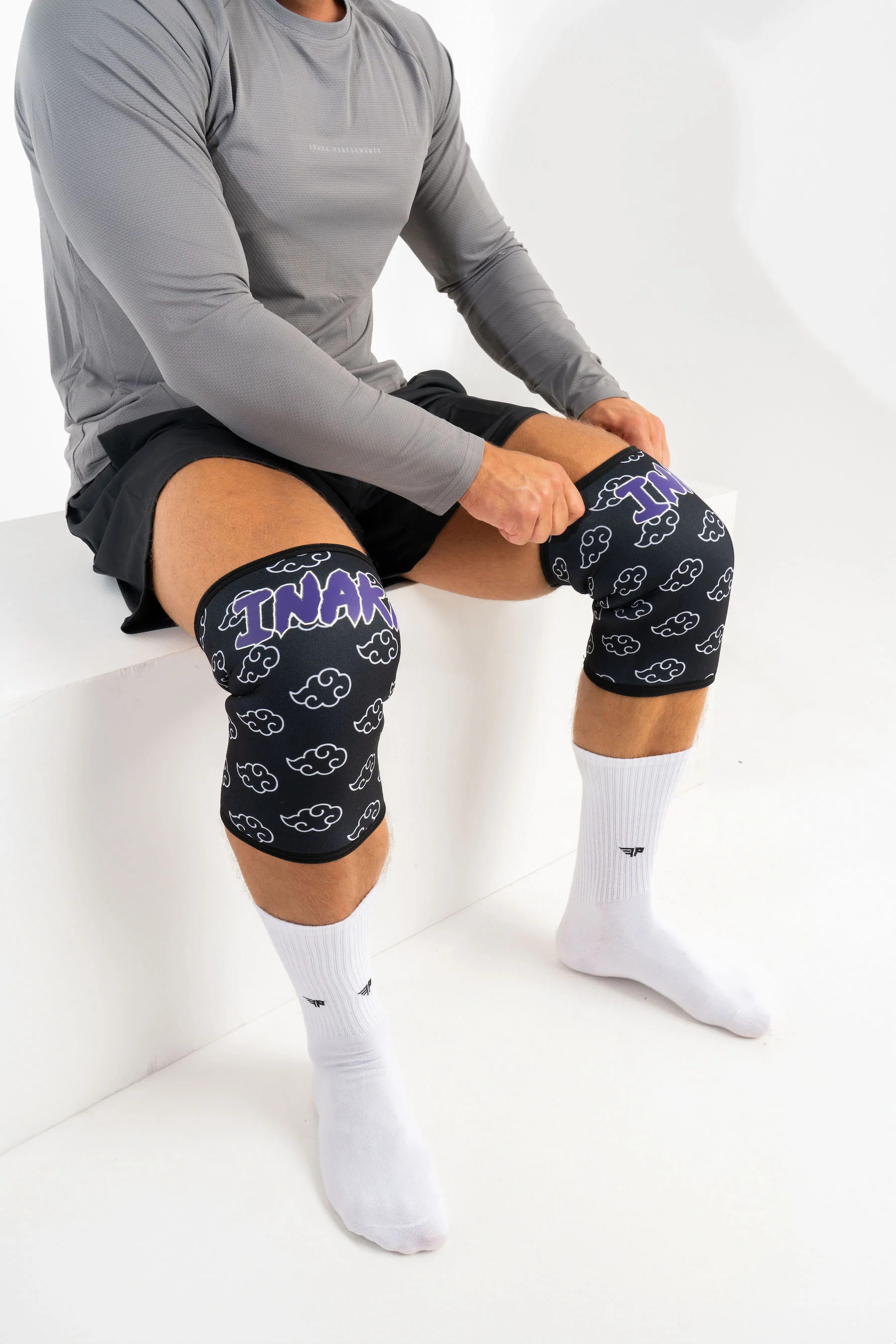 AKATSUKI KNEE SLEEVES - BLACK - Image 4