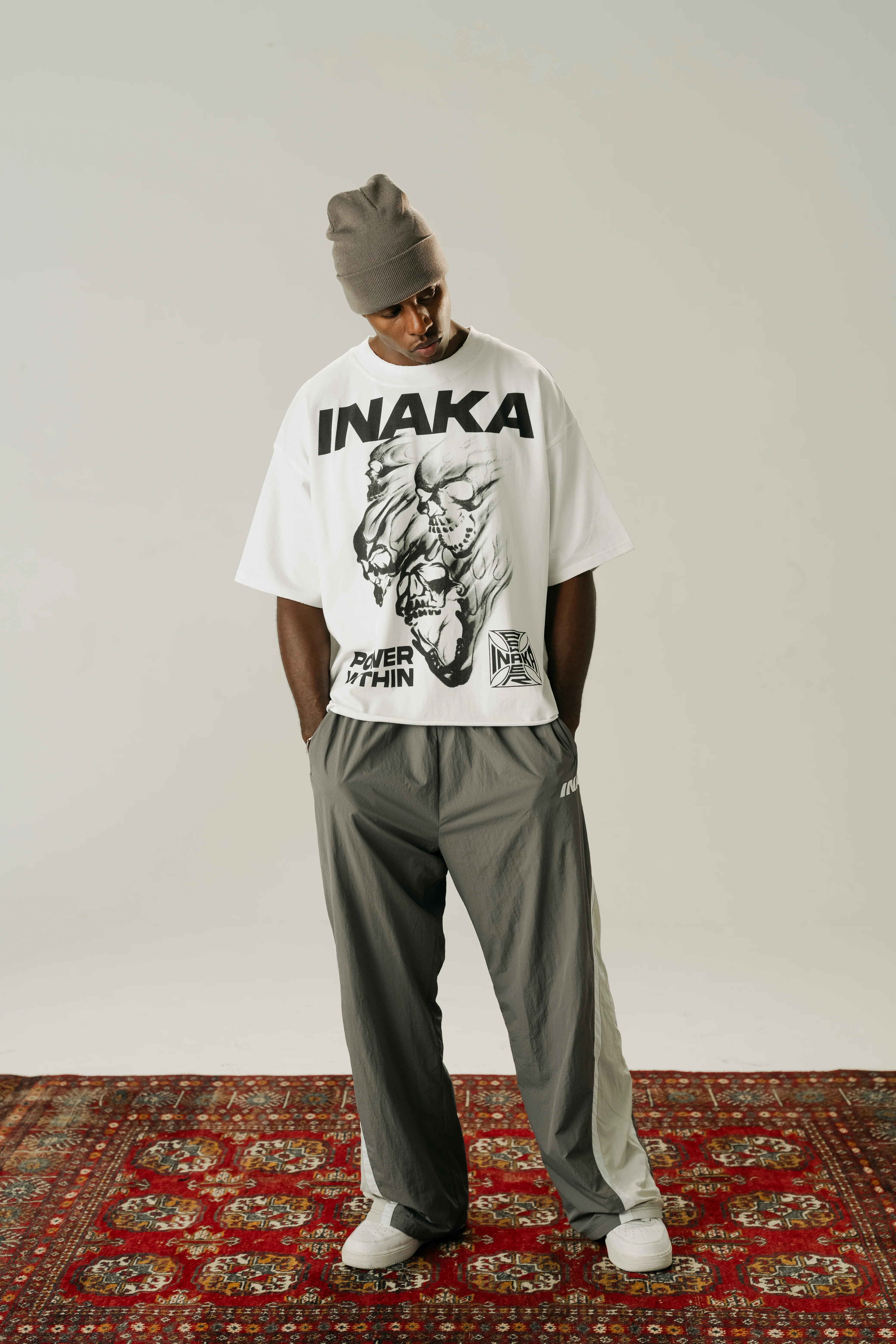 BAGGY TRACKPANTS - GRAY : WHITE - Image 5