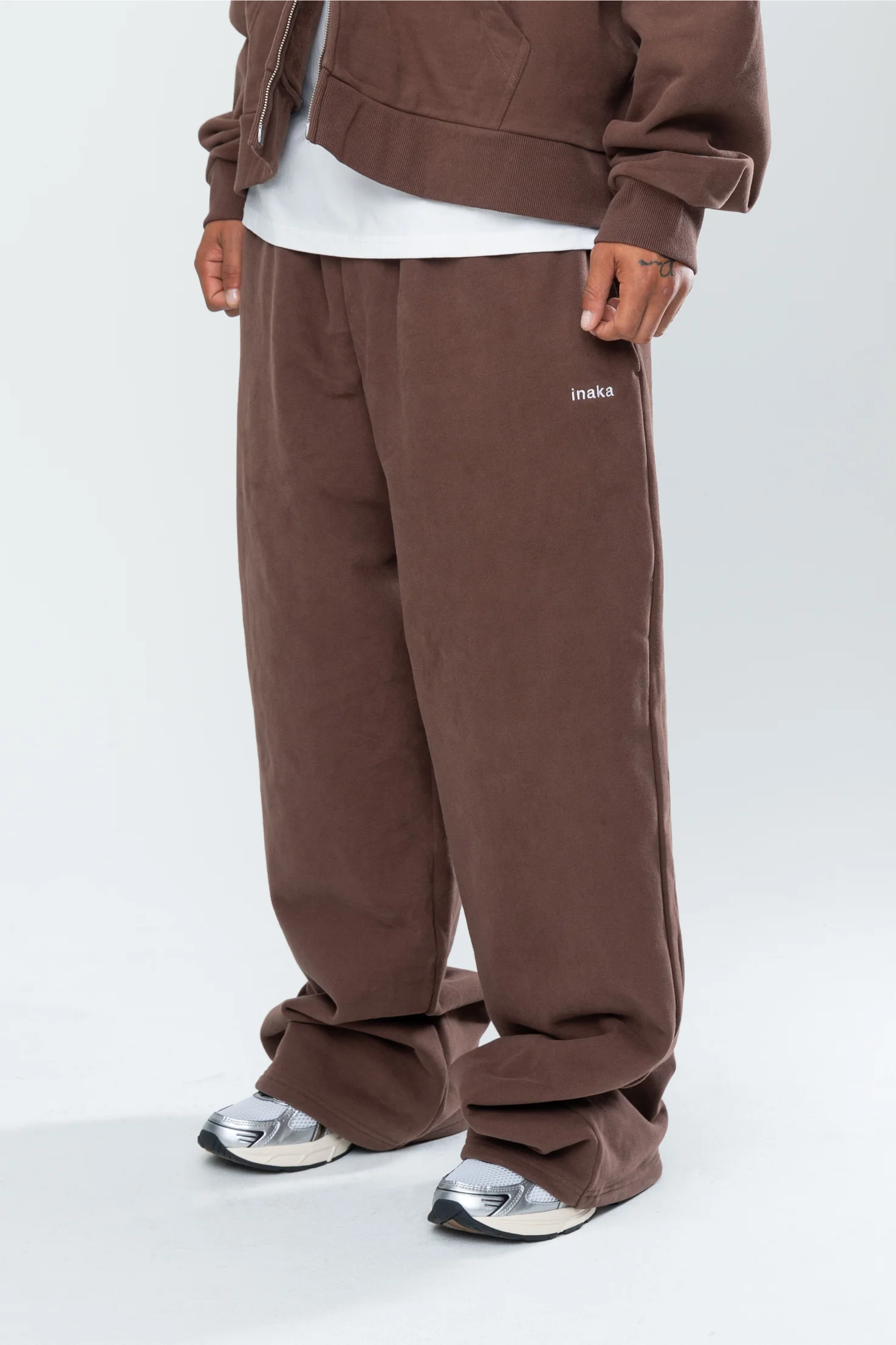 BASICS BAGGY SWEATS - ESPRESSO - Image 4
