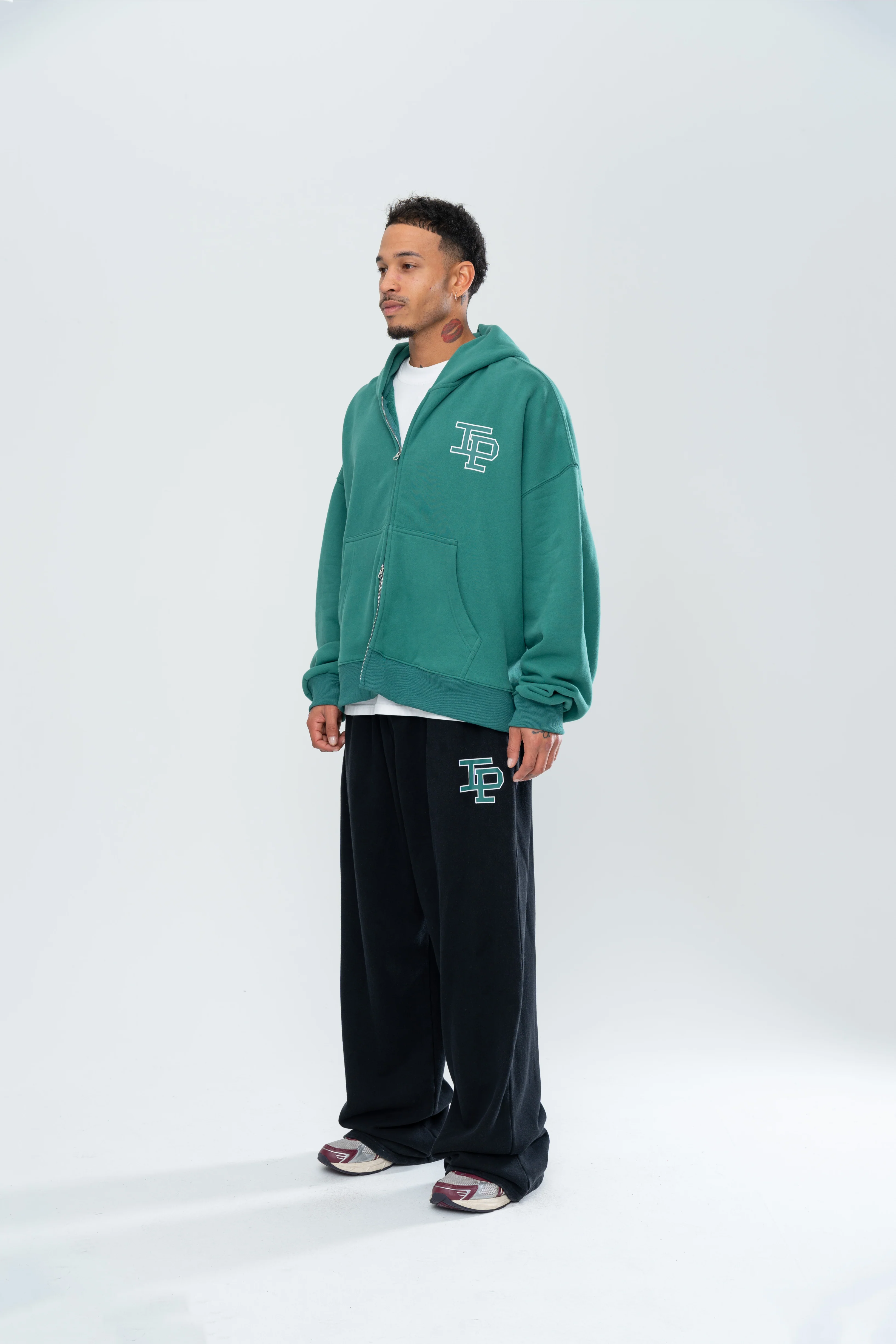 CLASSIC BAGGY SWEATS - BLACK/FOREST GREEN - Image 3
