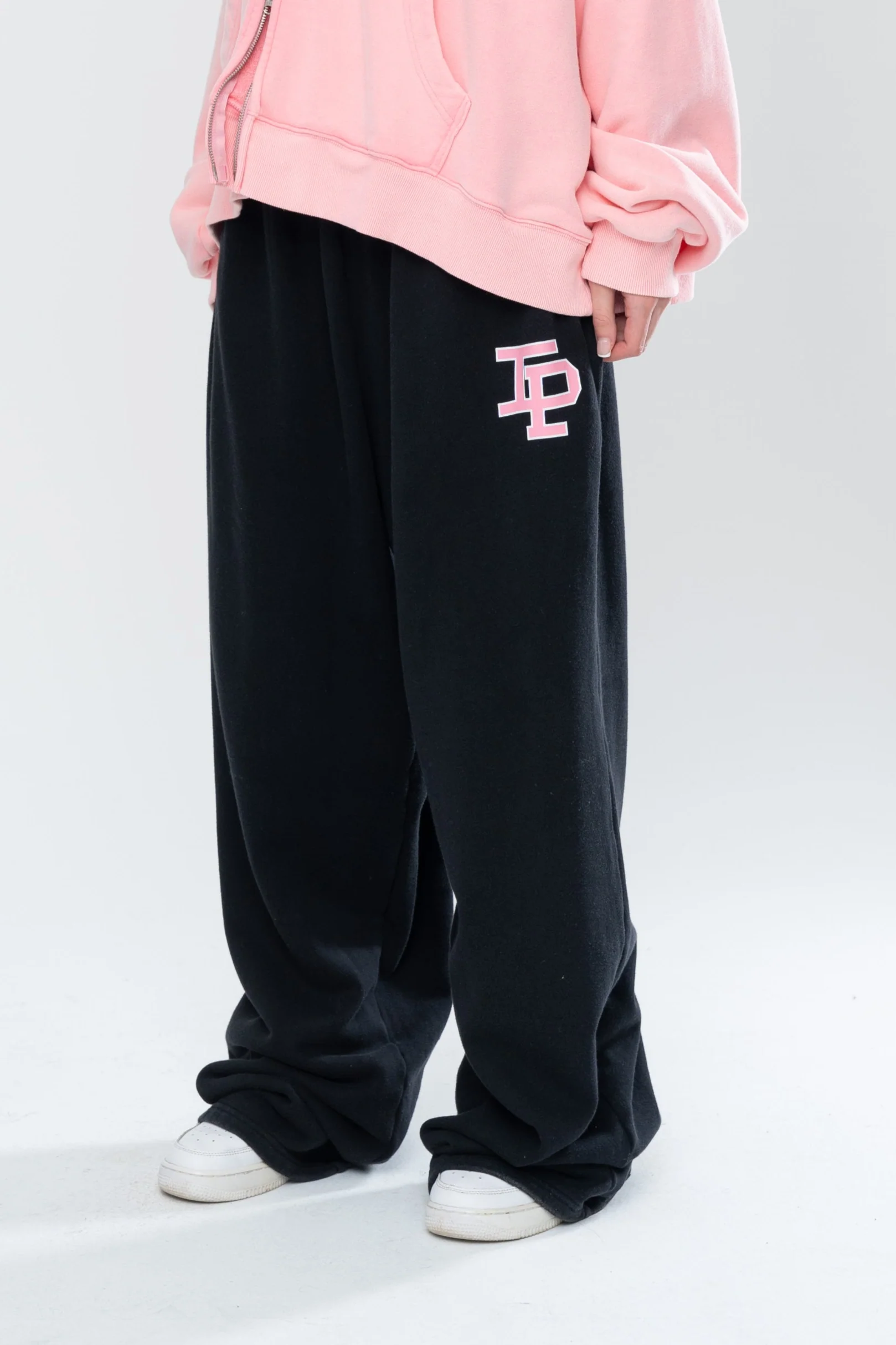 CLASSIC BAGGY SWEATS - BLACK/PINK - Image 11