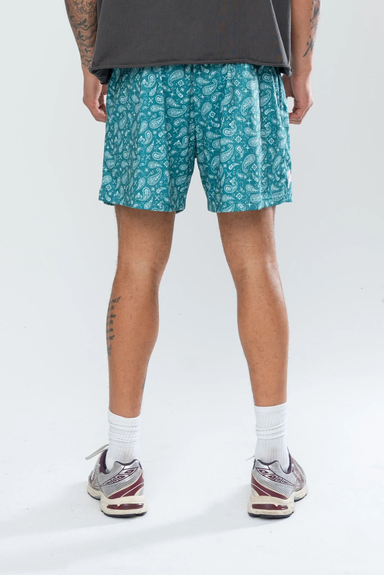 CLASSIC PAISLEY MESH SHORTS - GREEN - Image 11