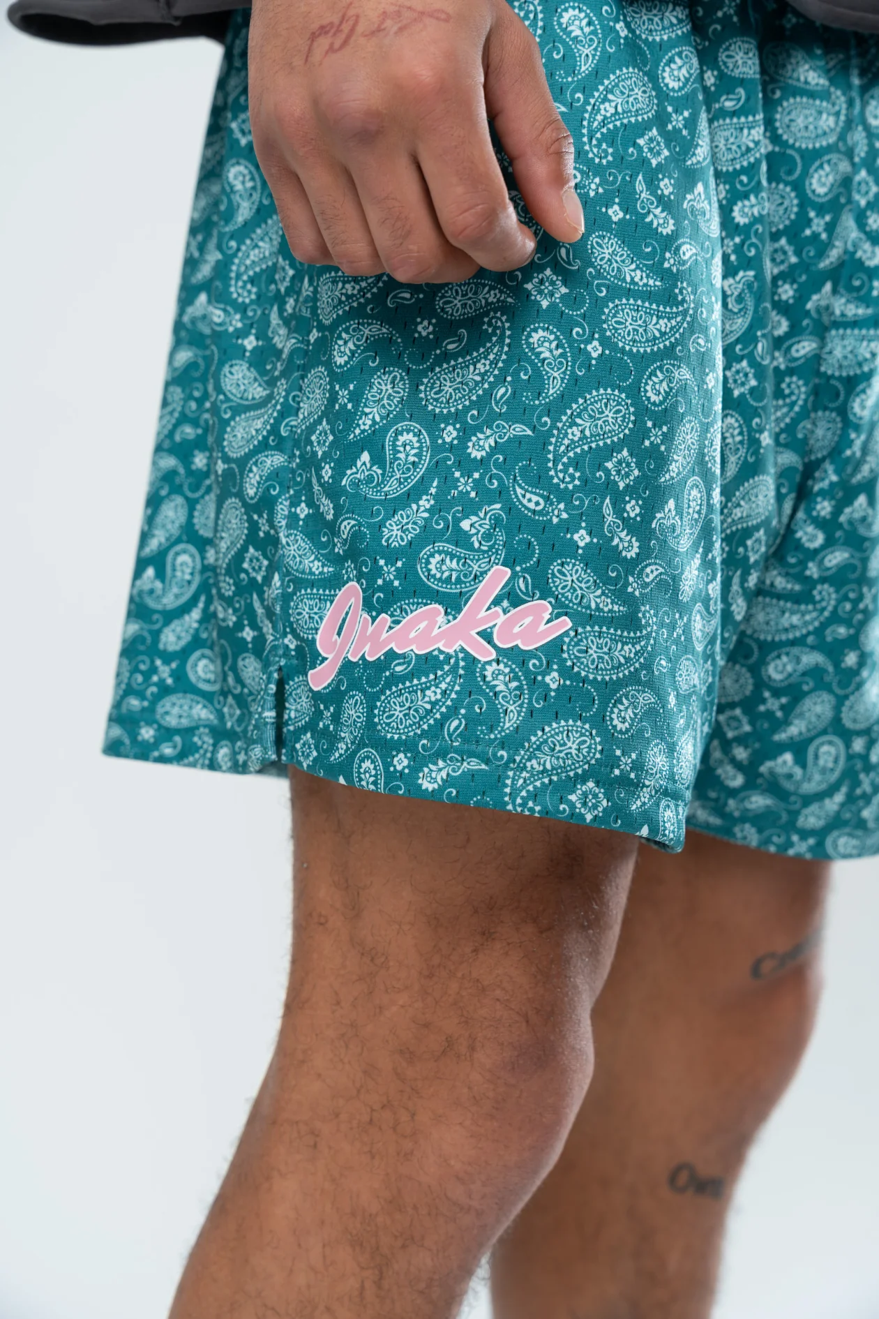 CLASSIC PAISLEY MESH SHORTS - GREEN - Image 9