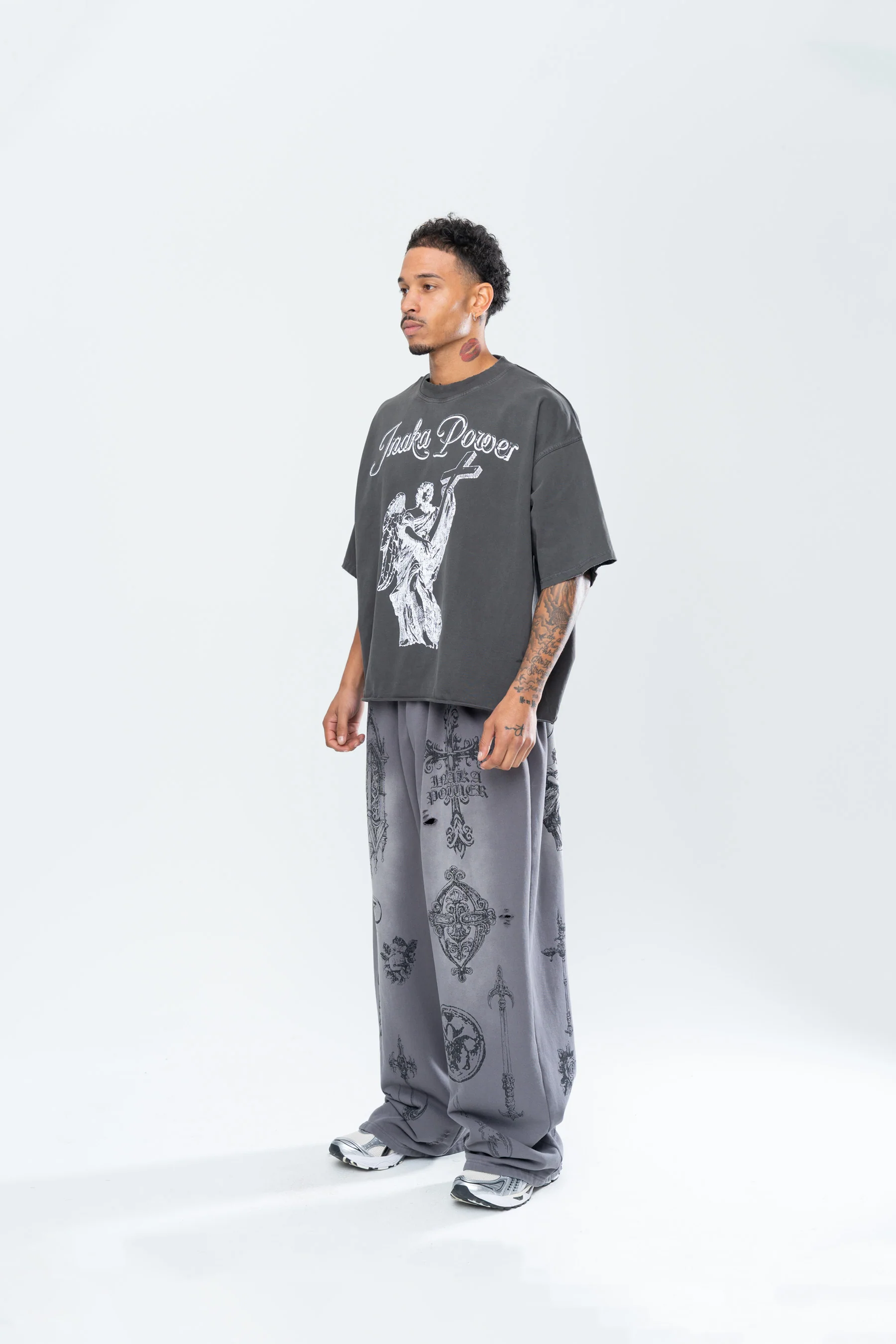 CRUCIFIX DISTRESSED BAGGY SWEATPANTS - GRAY - Image 3