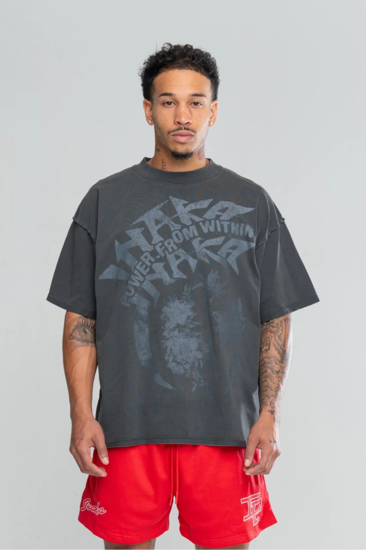 FLORAL GRUNGE REVERSE TEE - VINTAGE BLACK