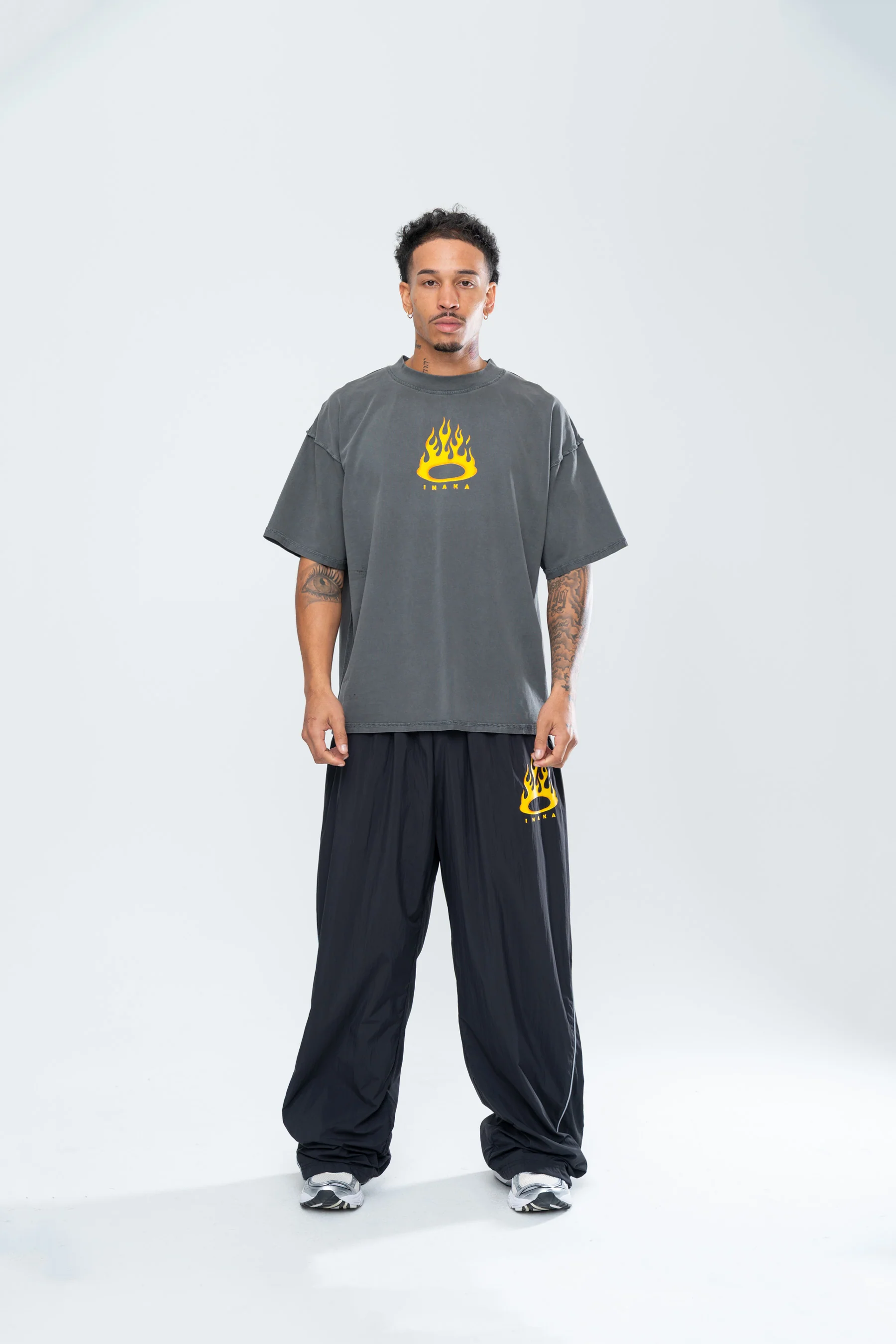 FURY REVERSE TEE - VINTAGE BLACK - Image 2