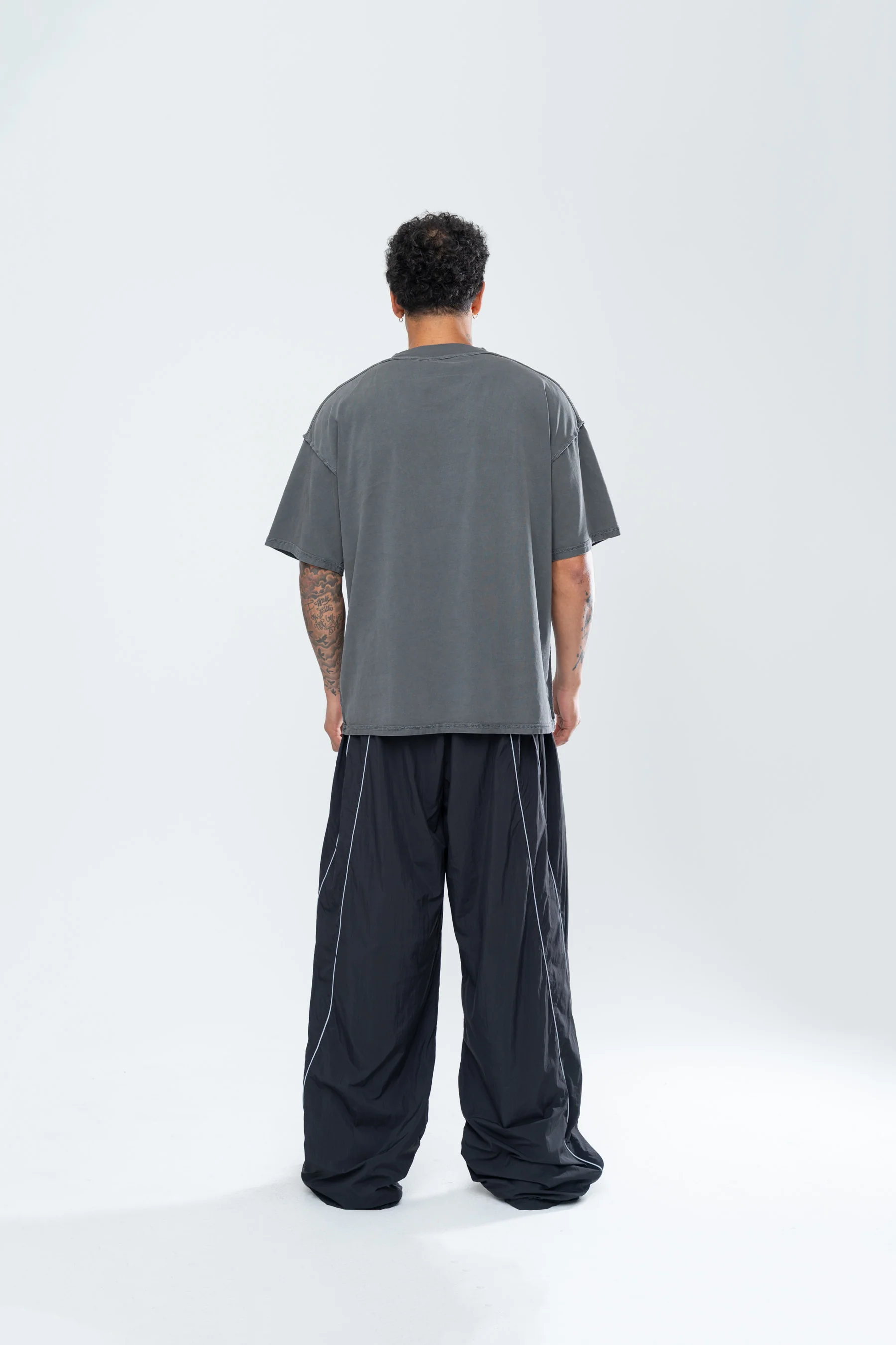 FURY REVERSE TEE - VINTAGE BLACK - Image 5
