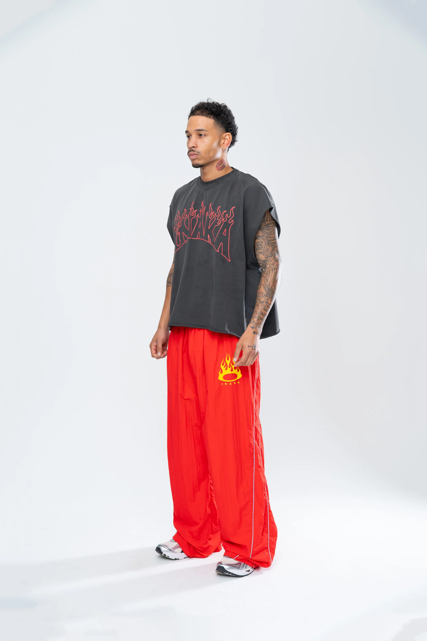 FURY BAGGY TRACKPANTS - RED - Image 3