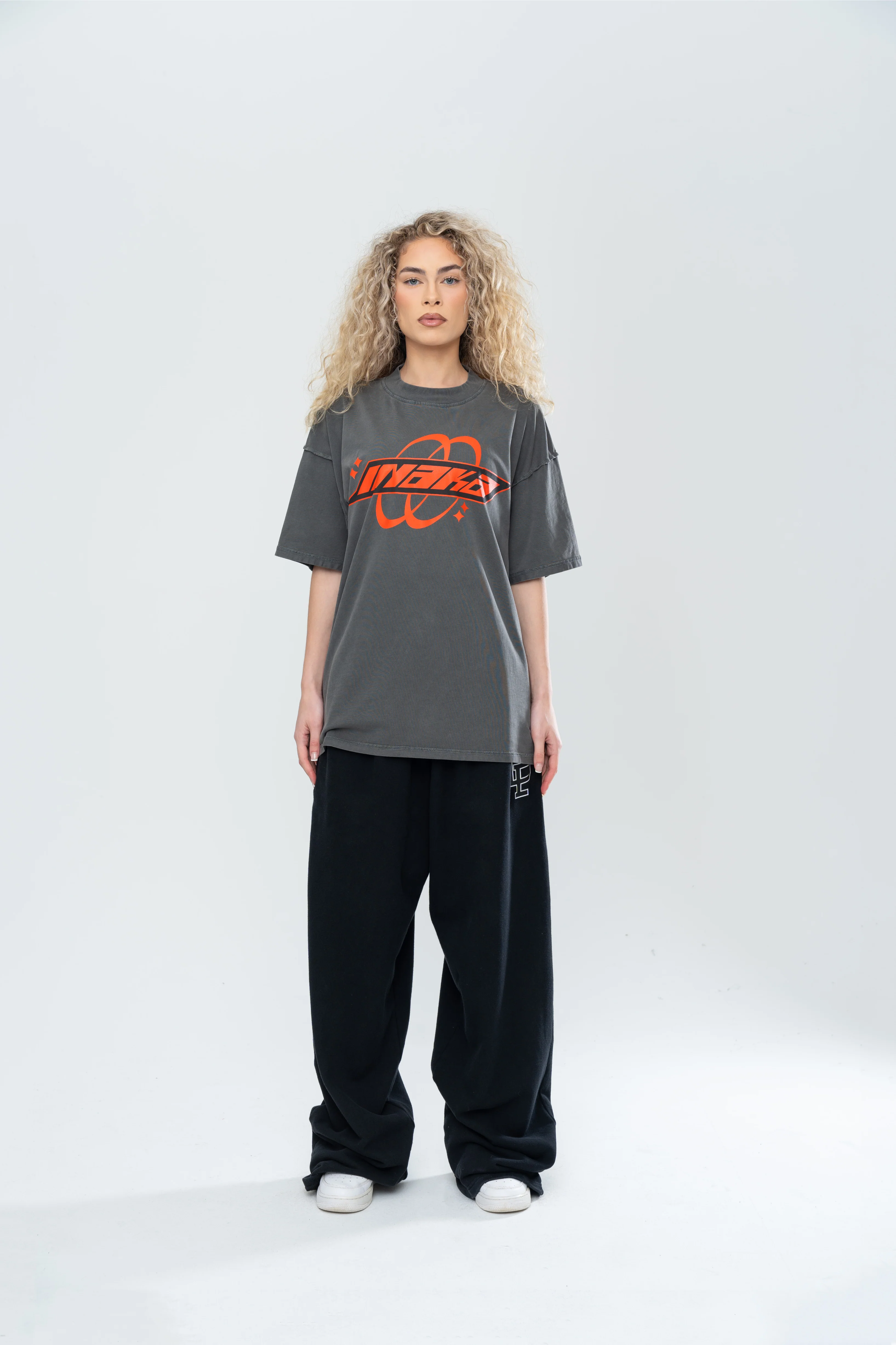 FUTURA REVERSE TEE - VINTAGE BLACK - Image 2