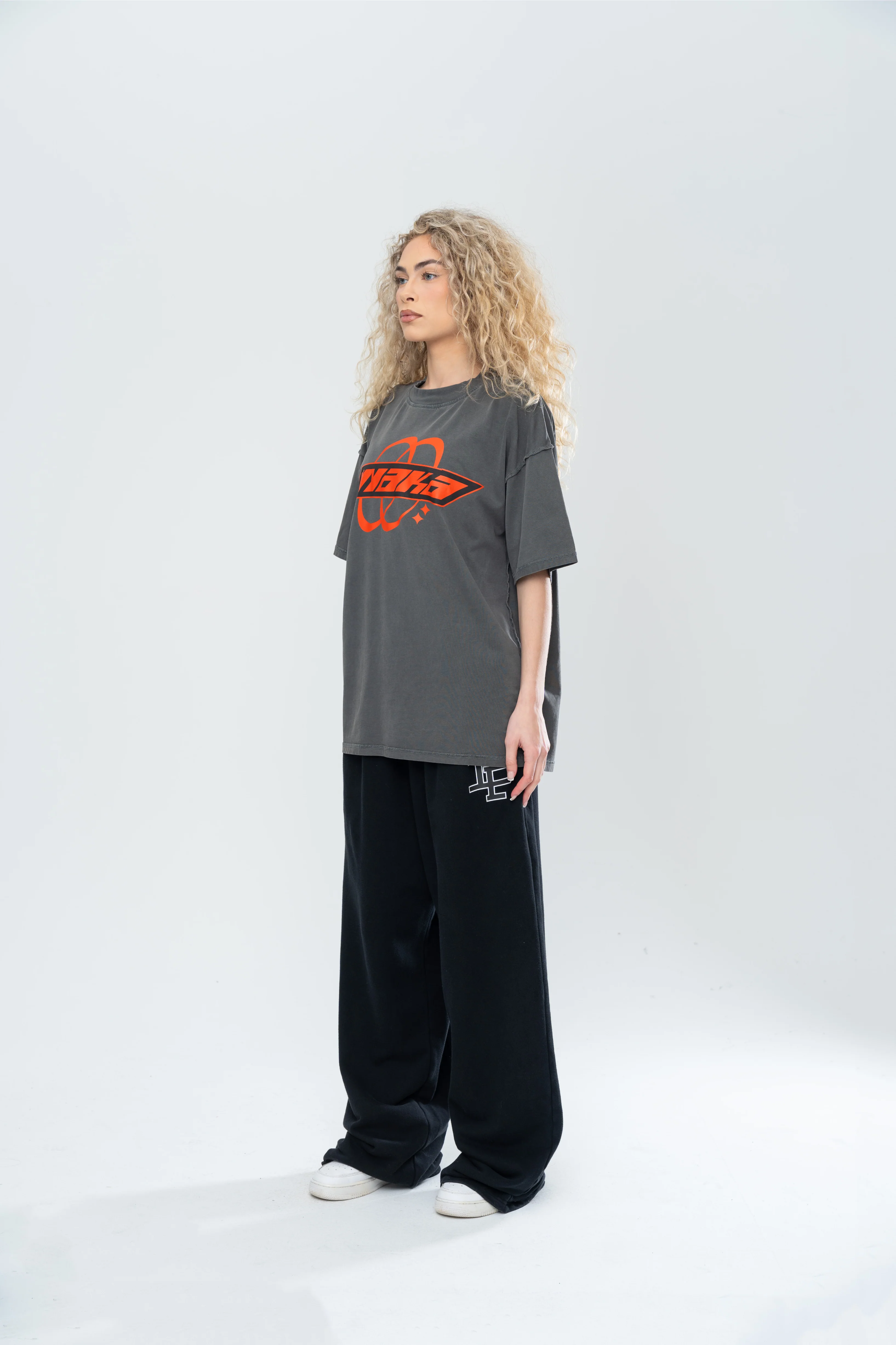 FUTURA REVERSE TEE - VINTAGE BLACK - Image 4