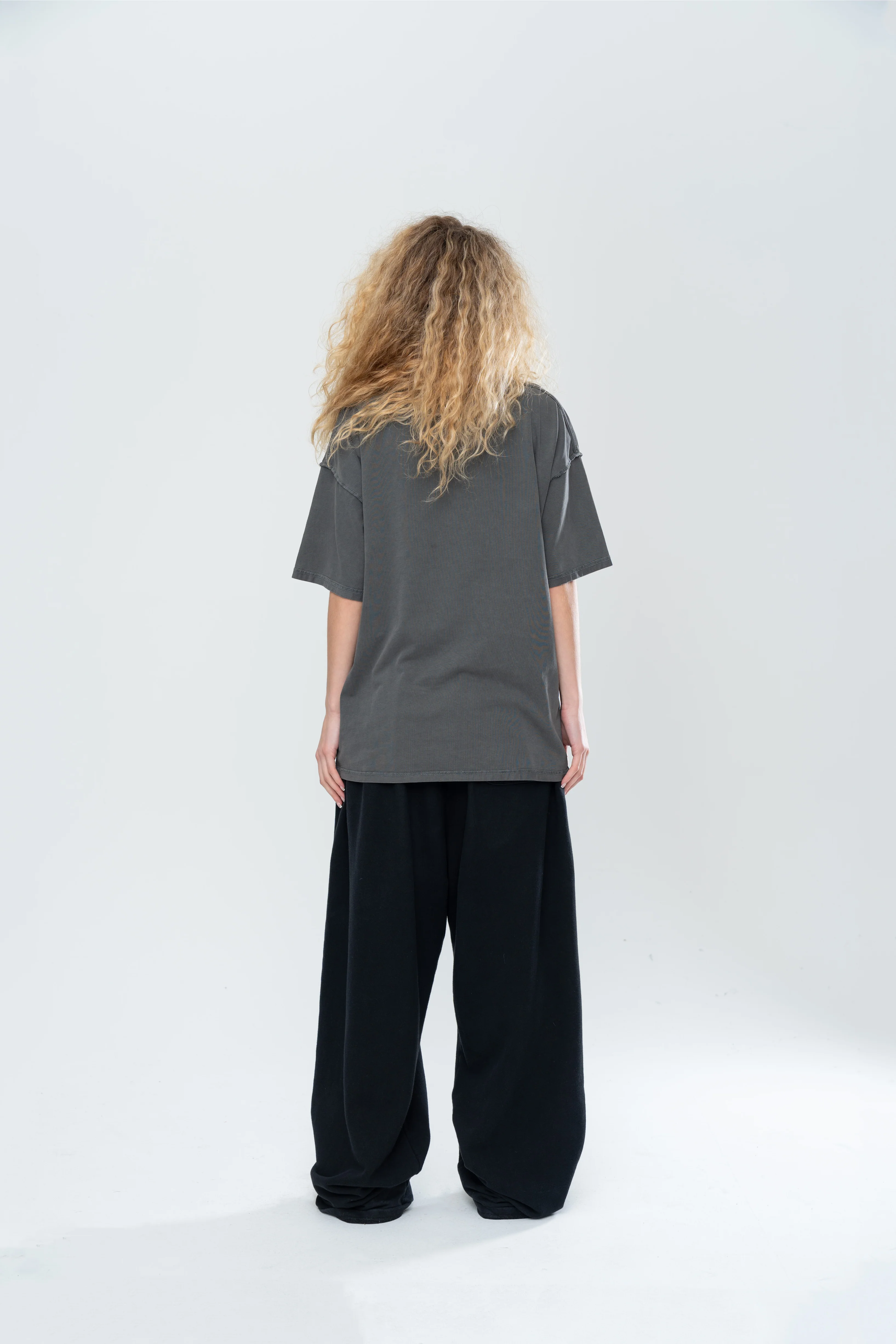 FUTURA REVERSE TEE - VINTAGE BLACK - Image 5
