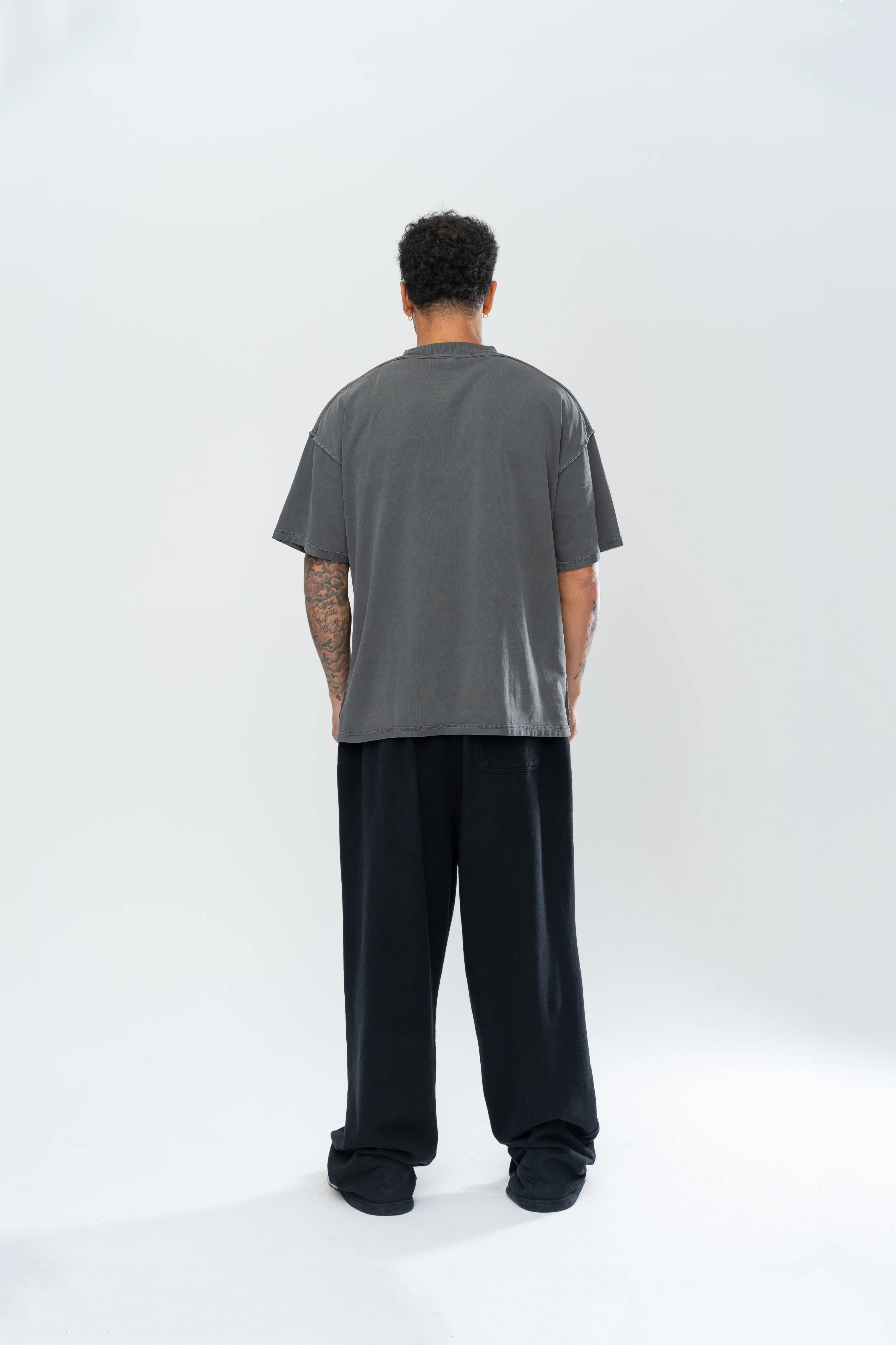FUTURA REVERSE TEE - VINTAGE BLACK - Image 8