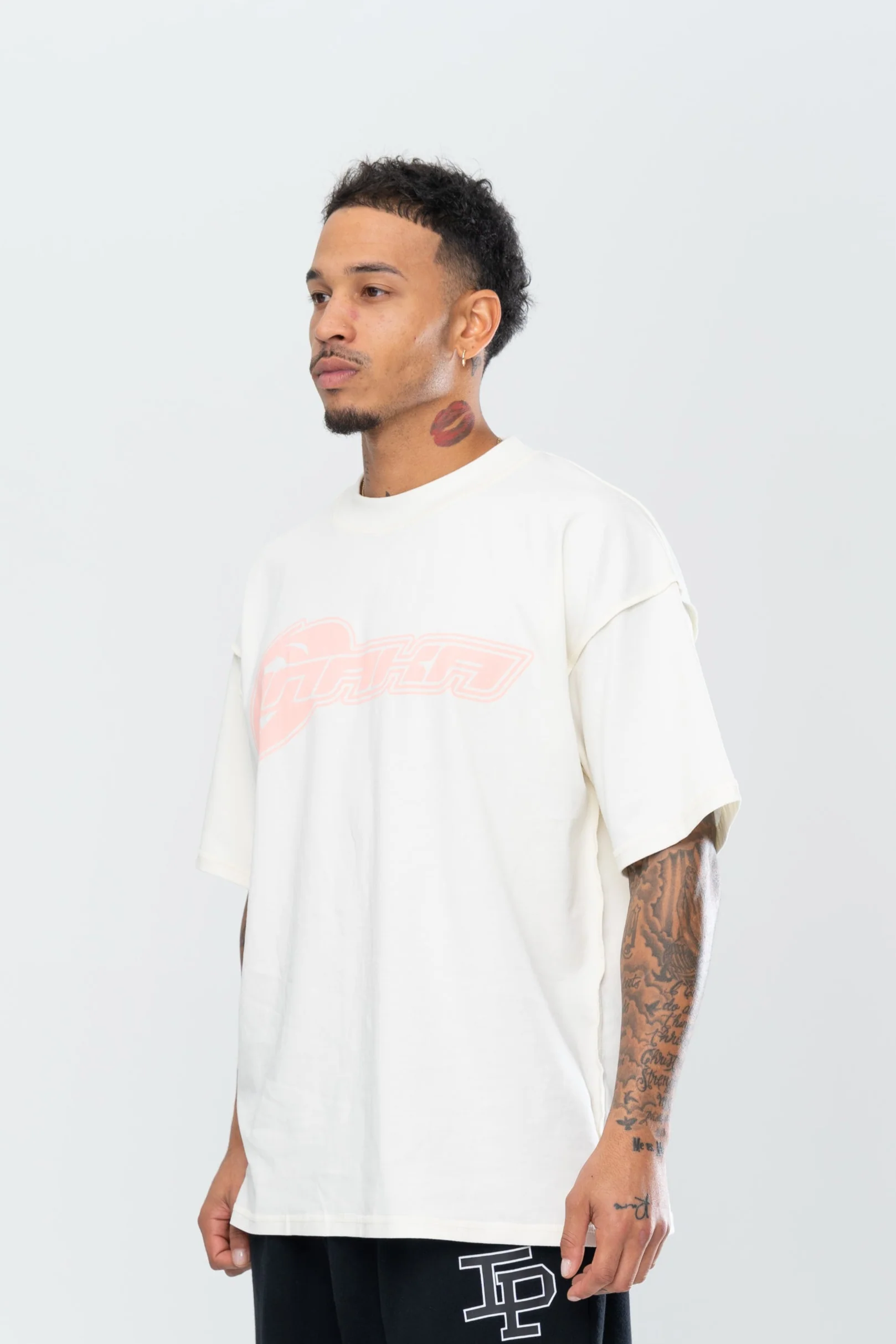HYPERTEK REVERSE TEE - CREAM/PINK - Image 4