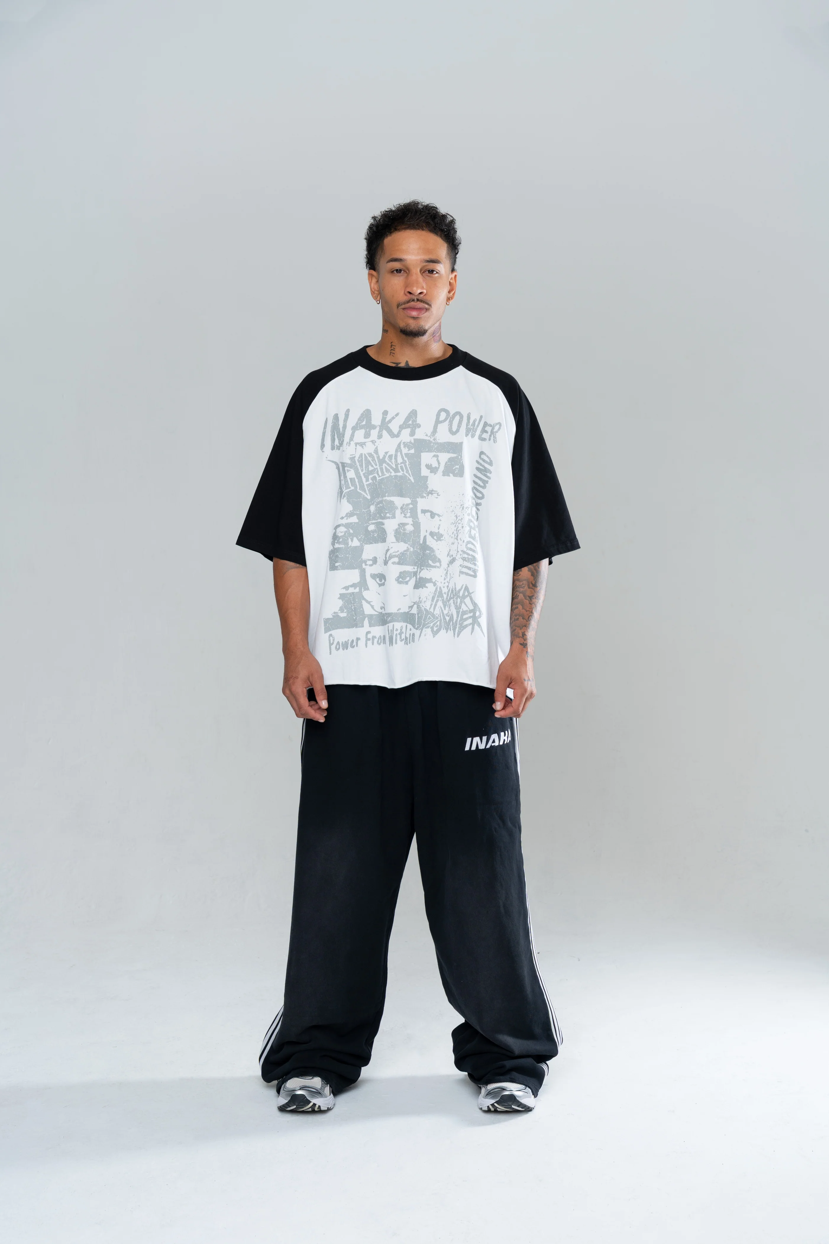 ICONIC BAGGY SWEATPANTS - BLACK - Image 2