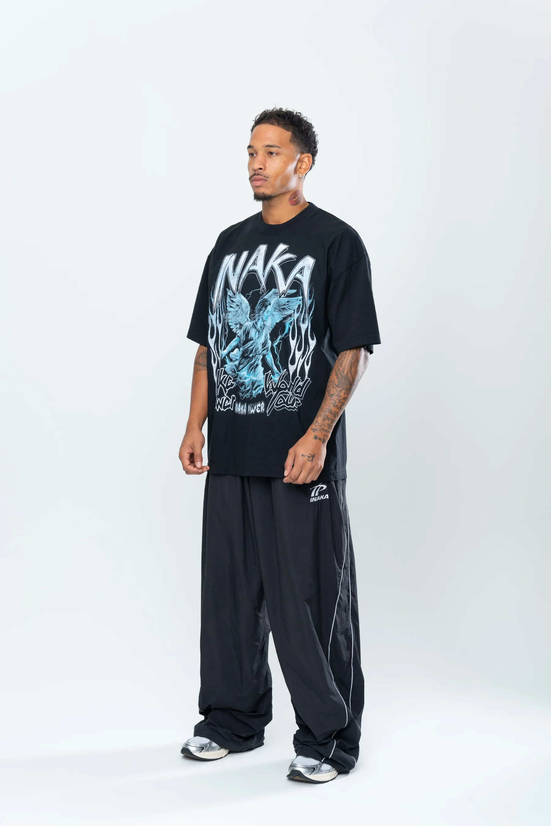 INAKA SAINT TOUR TEE - BLACK - Image 5