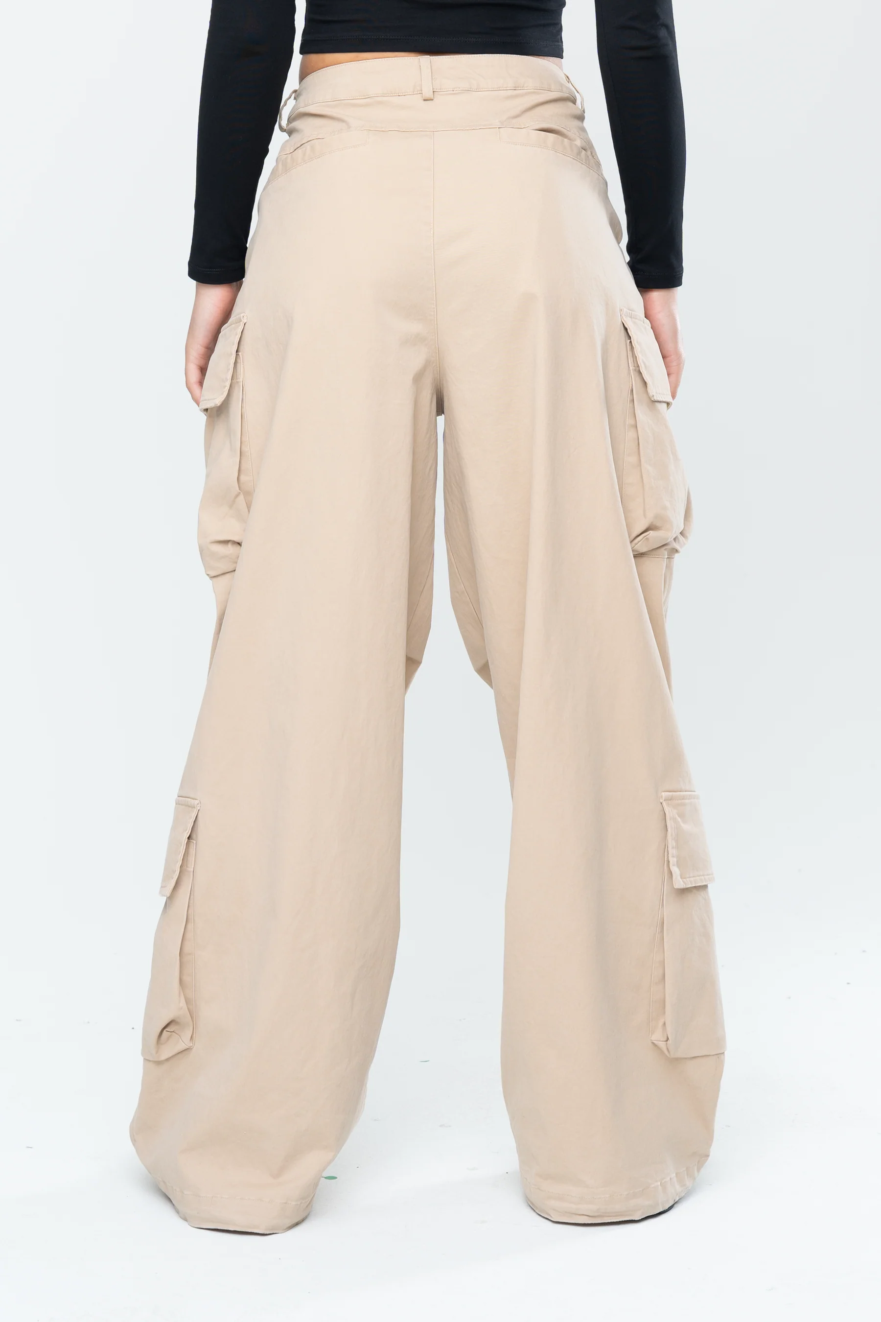 INAKA BAGGY CARGO PANTS - SAND - Image 15
