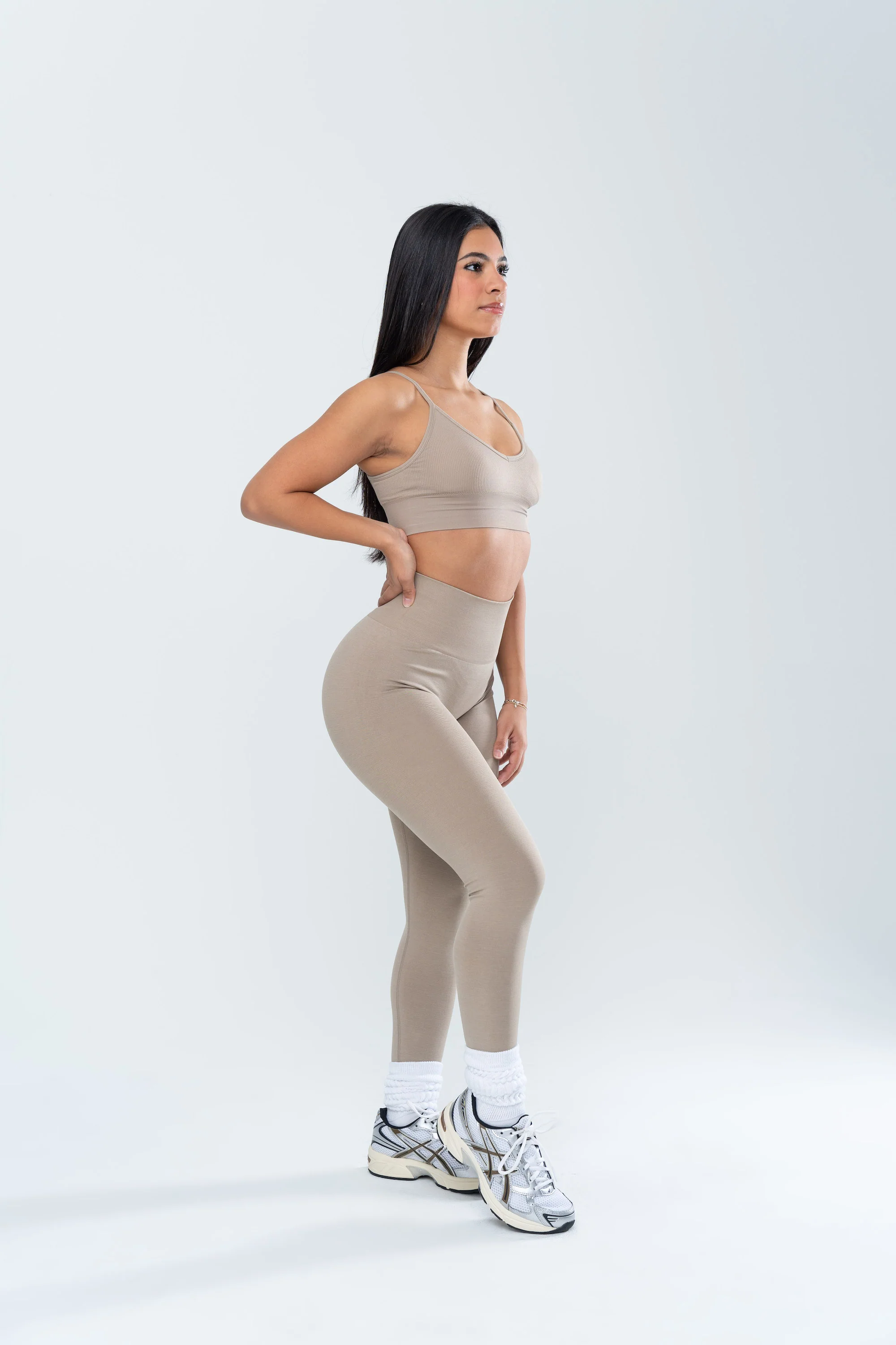 STELLA SEAMLESS BRA - DESERT - Image 5