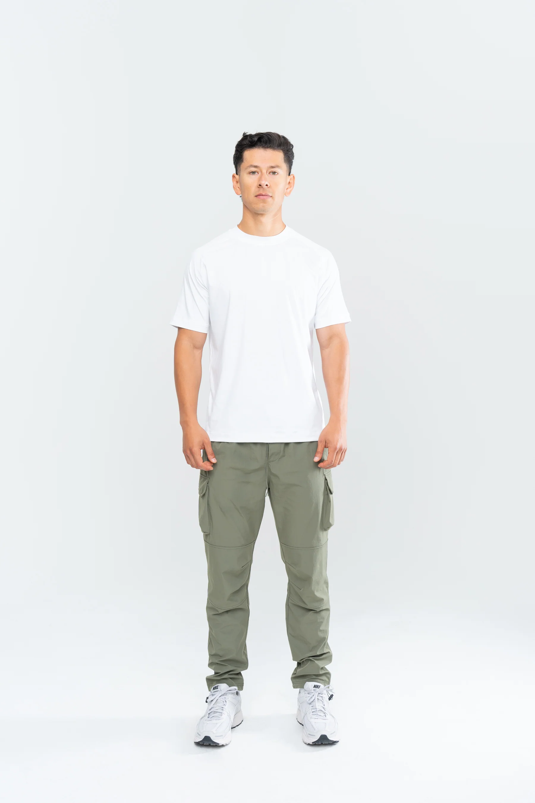 MEN'S PERFORMANCE TECH CARGO JOGGERS - OLIVE - Image 2