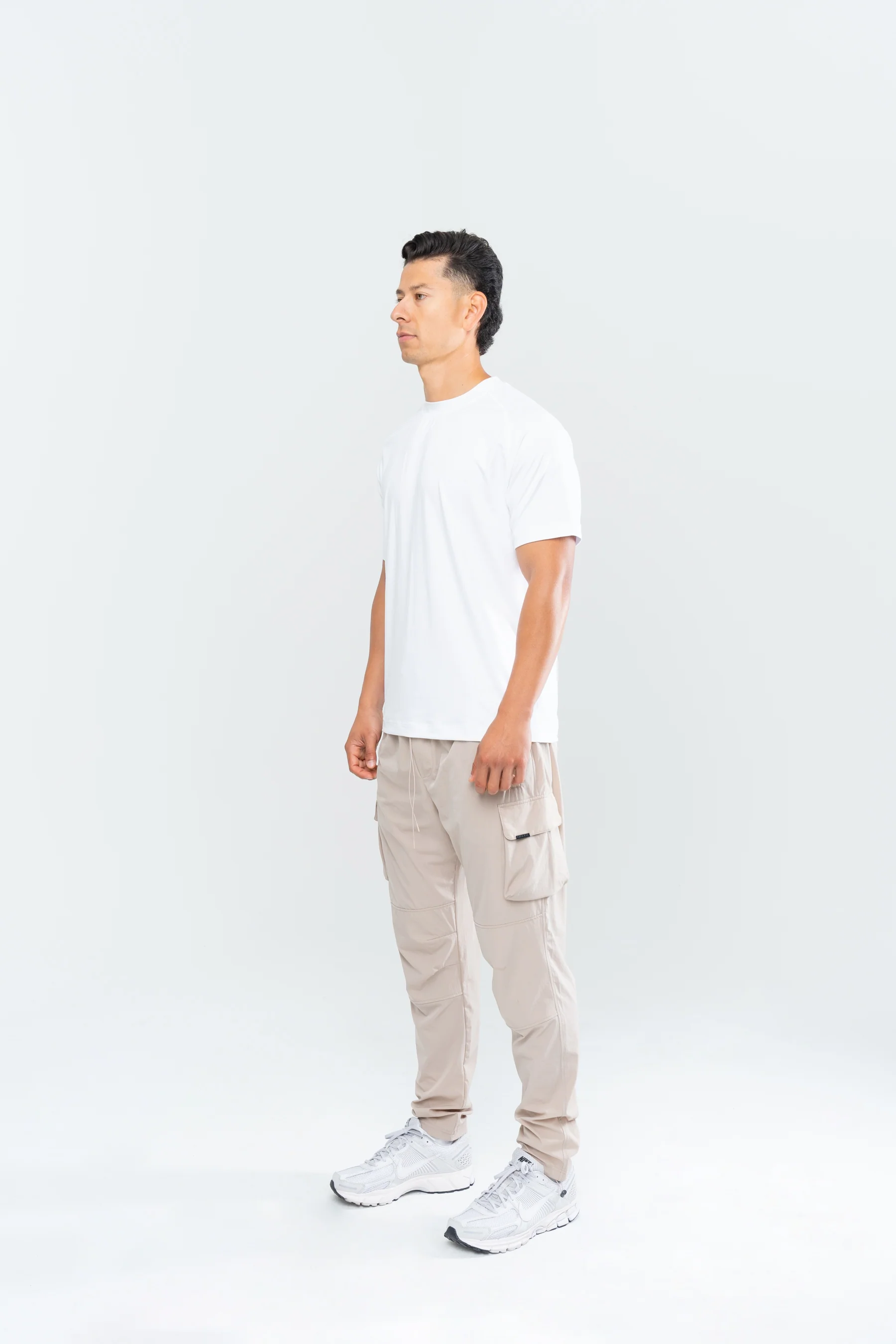 MEN'S PERFORMANCE TECH CARGO JOGGERS - TAUPE - Image 4