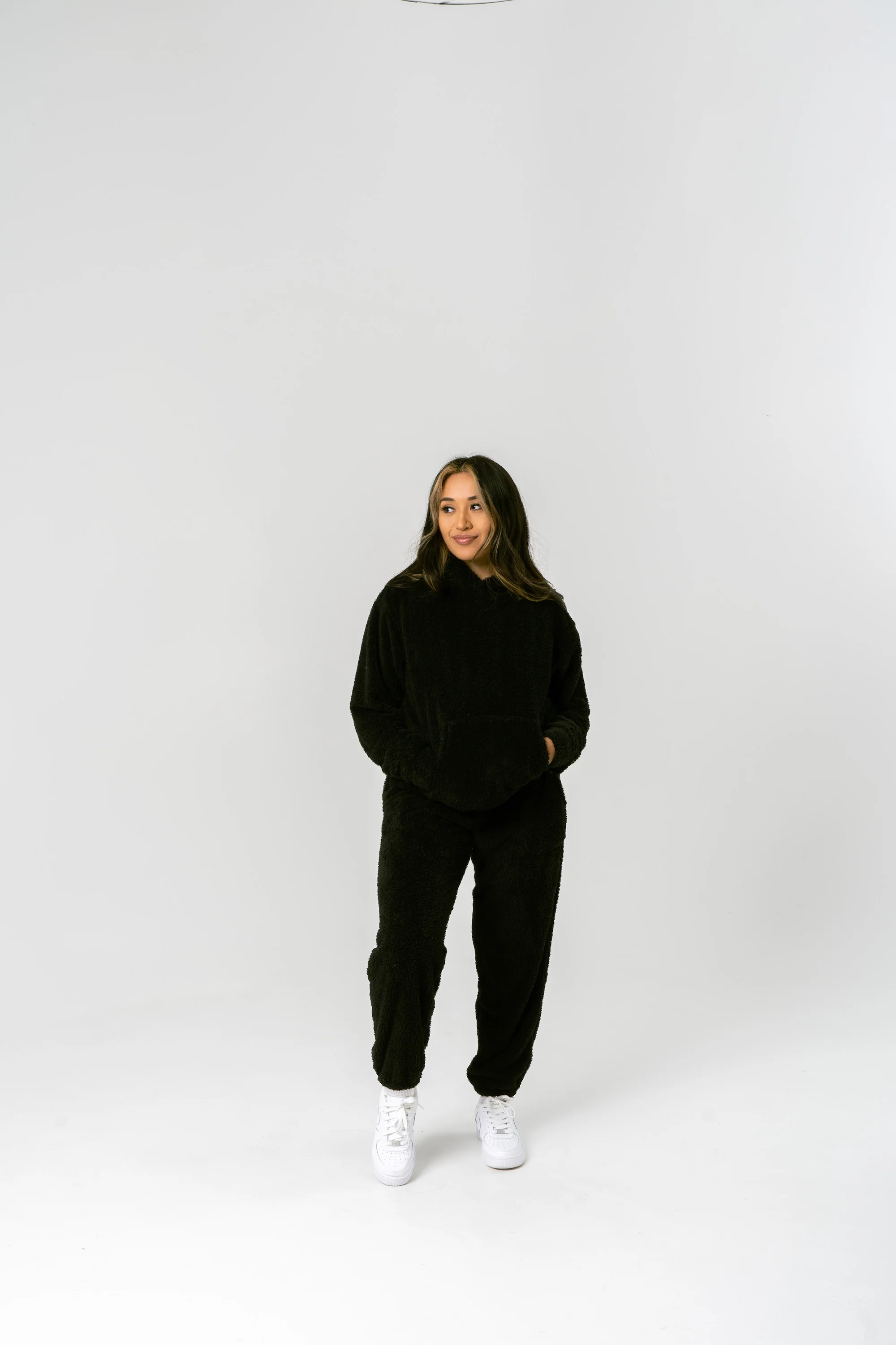 TEDDY FLEECE PANTS - BLACK - Image 2