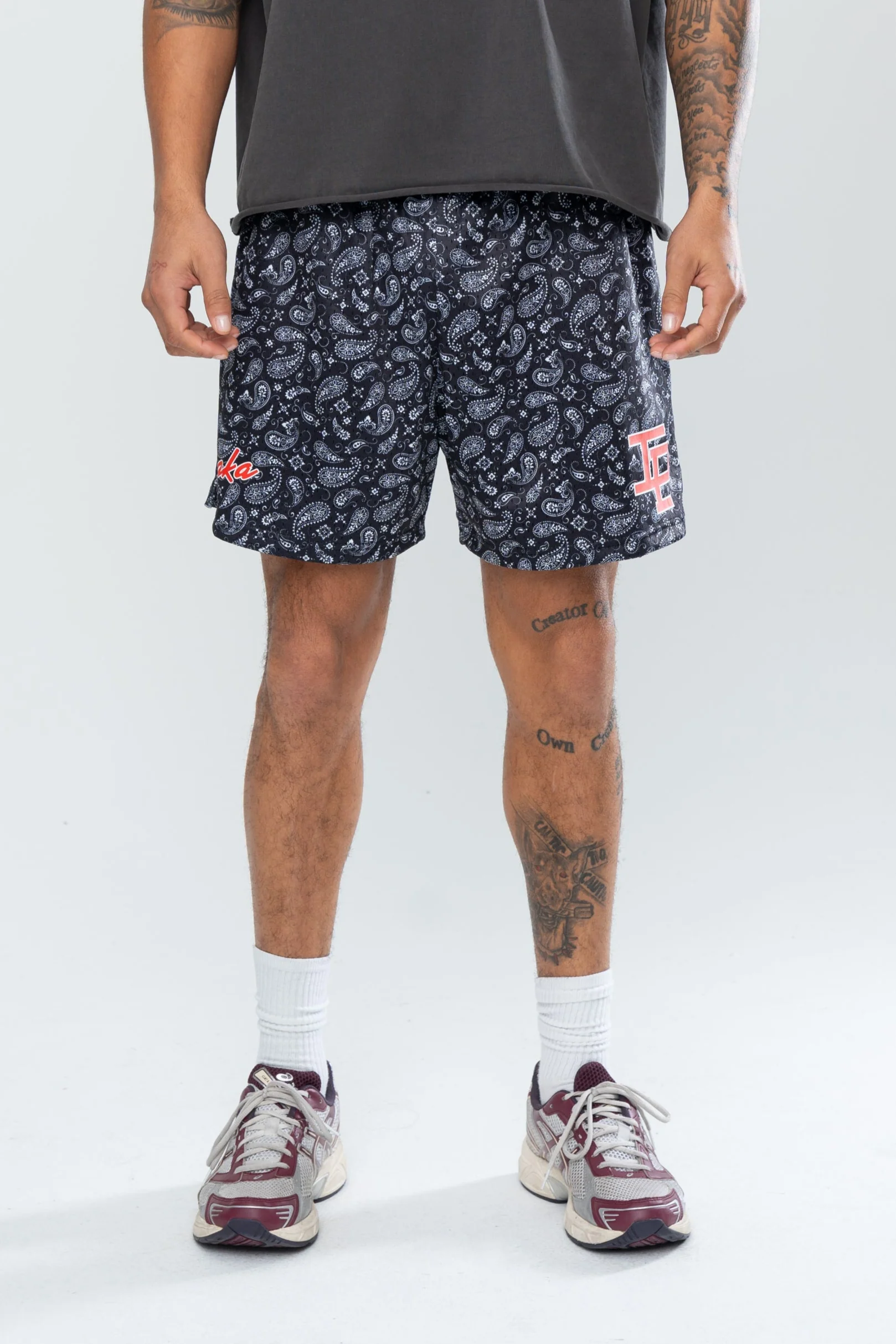 CLASSIC PAISLEY MESH SHORTS - BLACK - Image 4