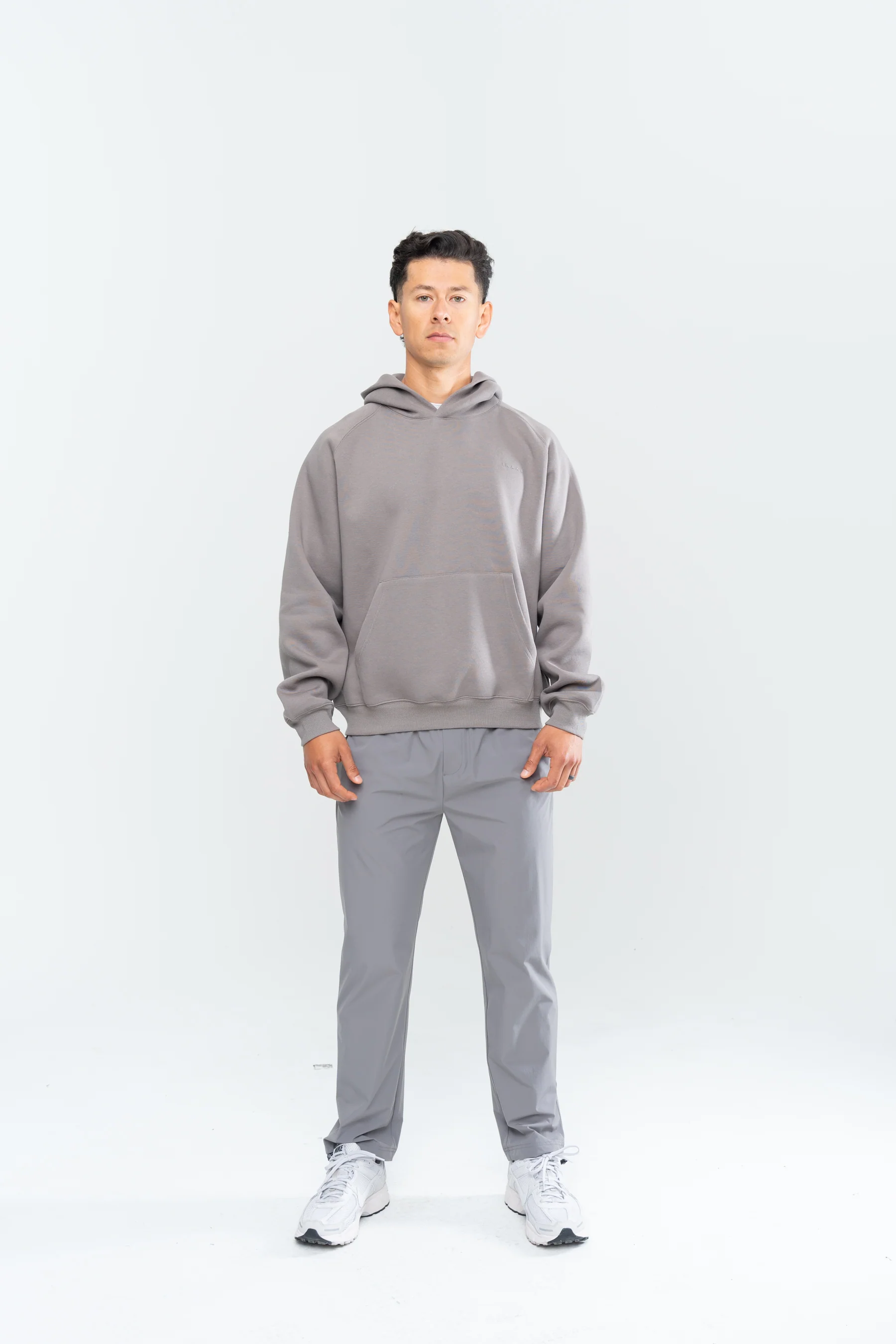 PERFORMANCE CLUB HOODIE - GREY - Image 3