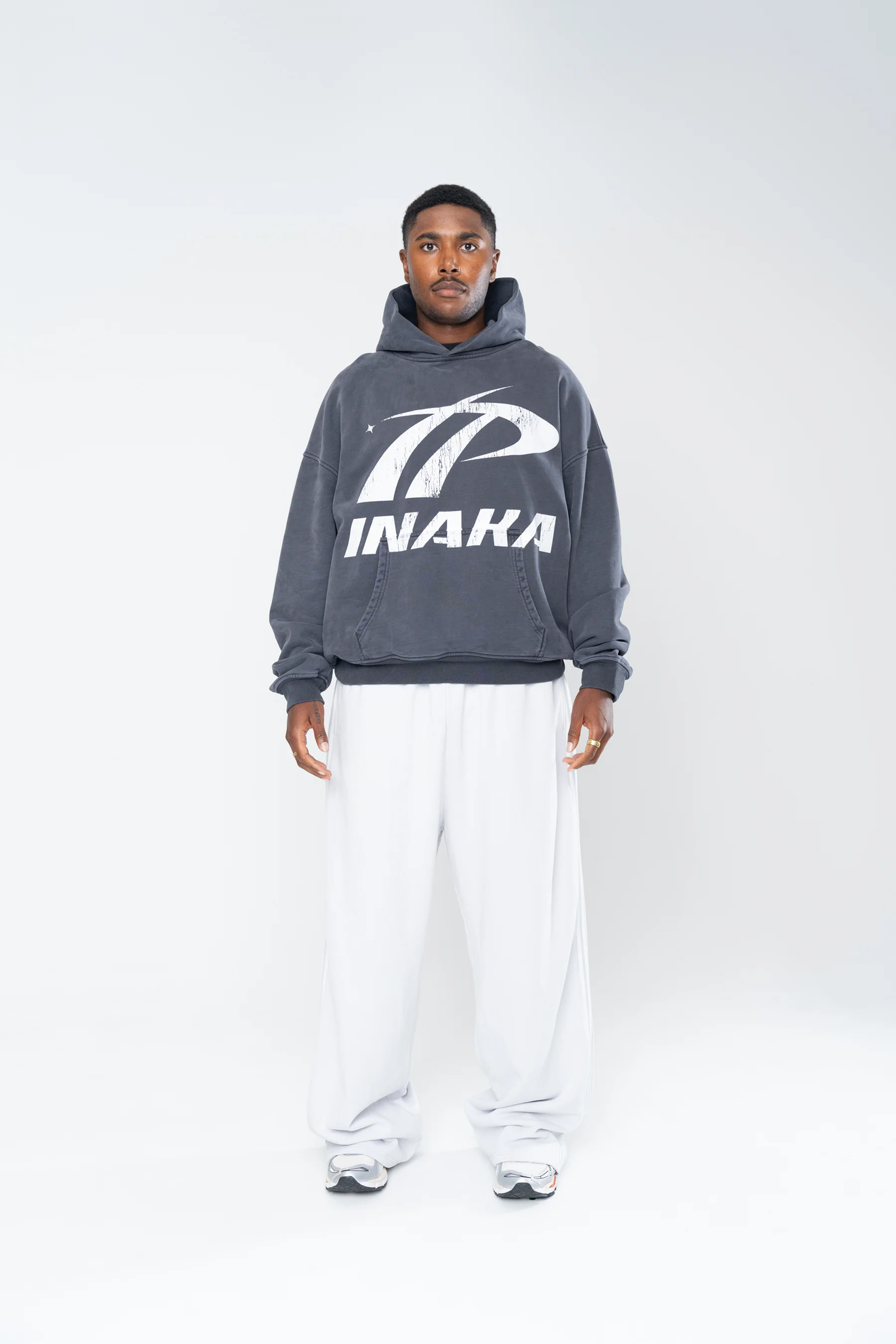 SPORTSWEAR BAGGY SWEATPANTS - GRAY - Image 3
