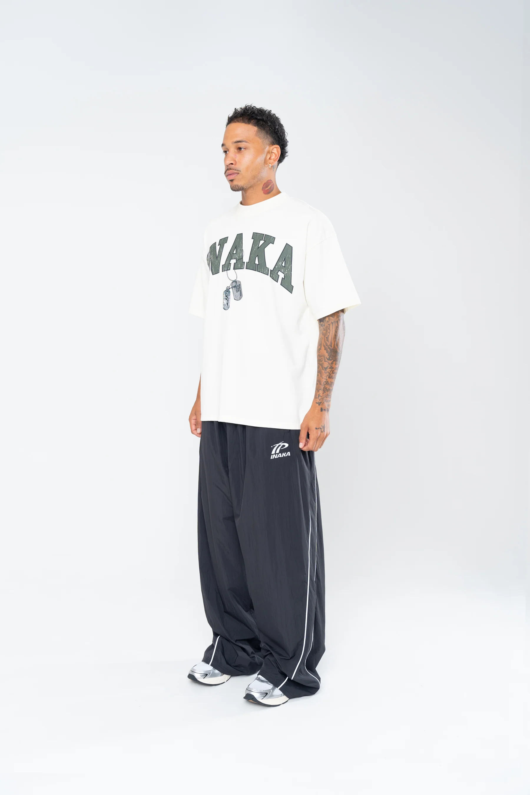 SPORTSWEAR BAGGY TRACK PANTS - BLACK - Image 5
