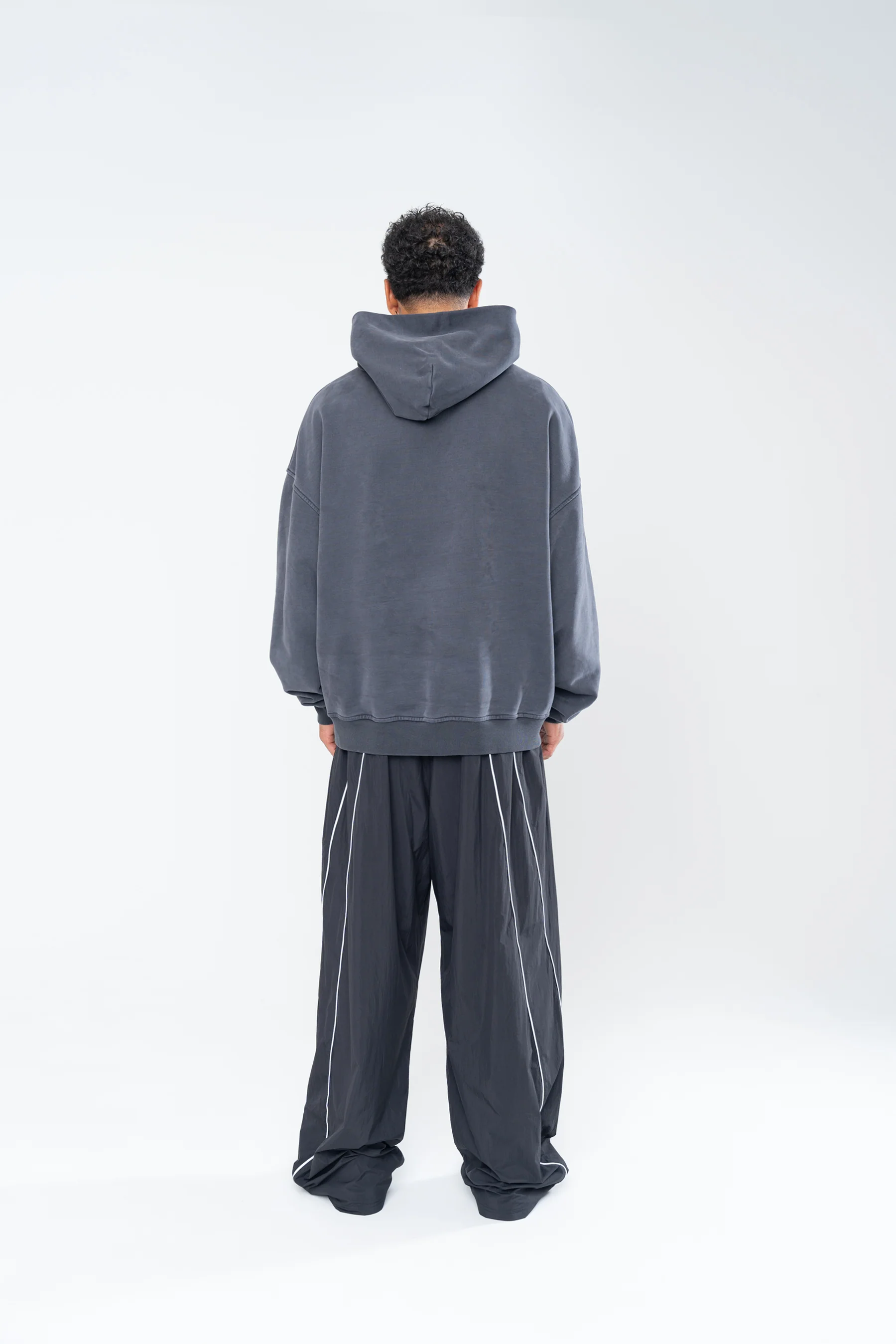 SPORTSWEAR DISTRESSED HOODIE - VINTAGE BLACK - Image 6
