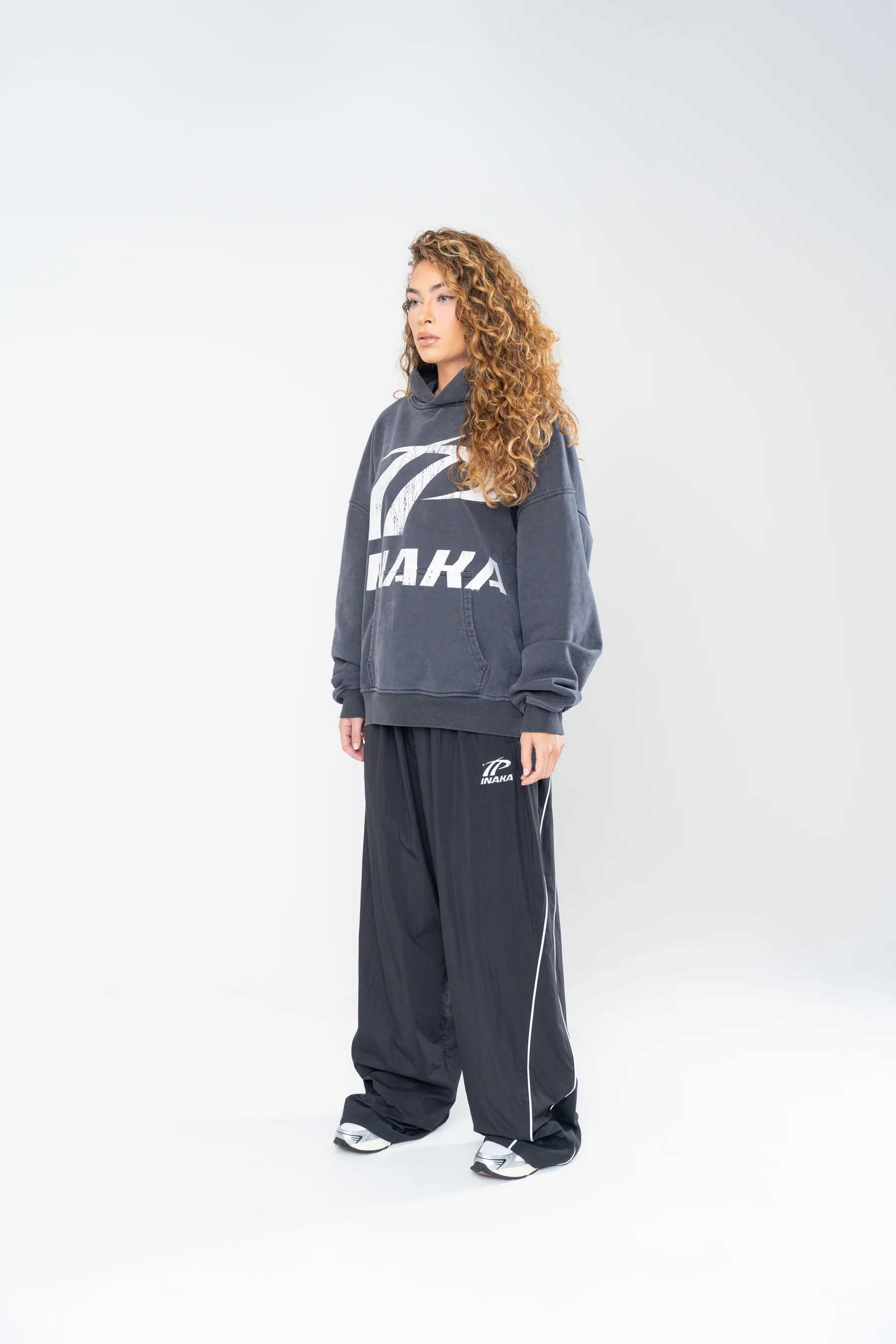 SPORTSWEAR DISTRESSED HOODIE - VINTAGE BLACK - Image 9