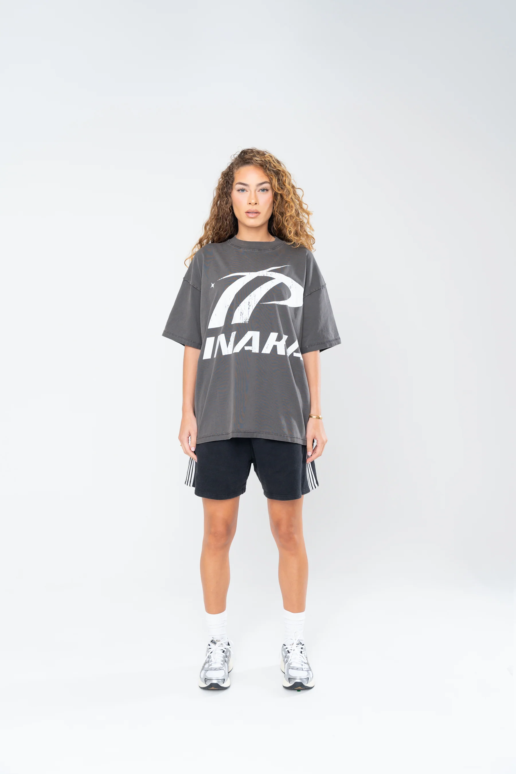 SPORTSWEAR REVERSE TEE - VINTAGE BLACK - Image 2