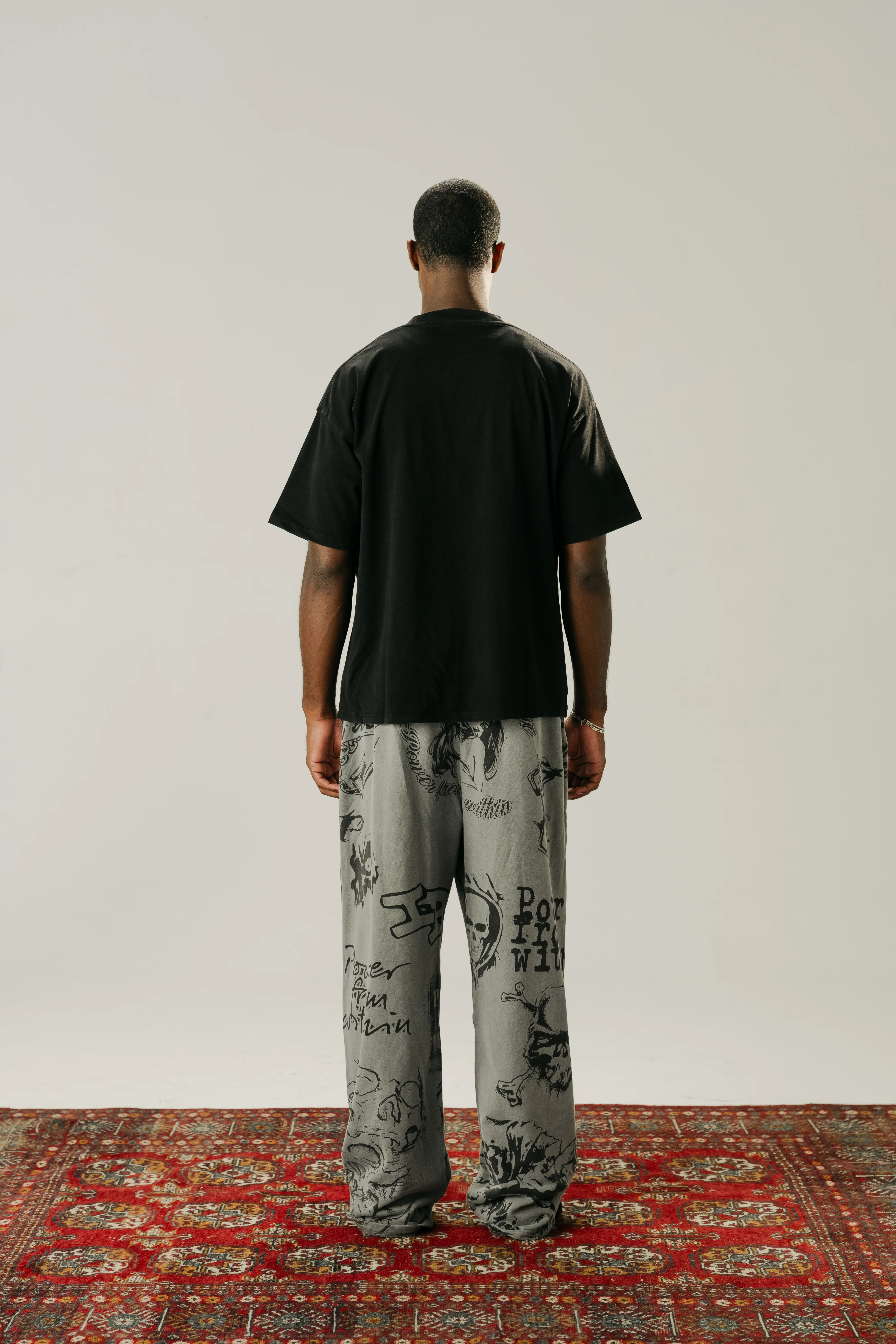GHOST SKULL BAGGY SWEATS - Image 3